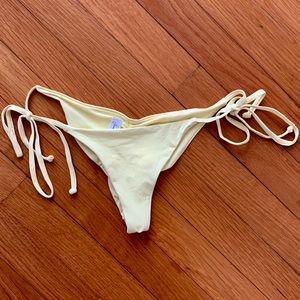 Frankie’s Bikinis Mistos Bottom - Yellow